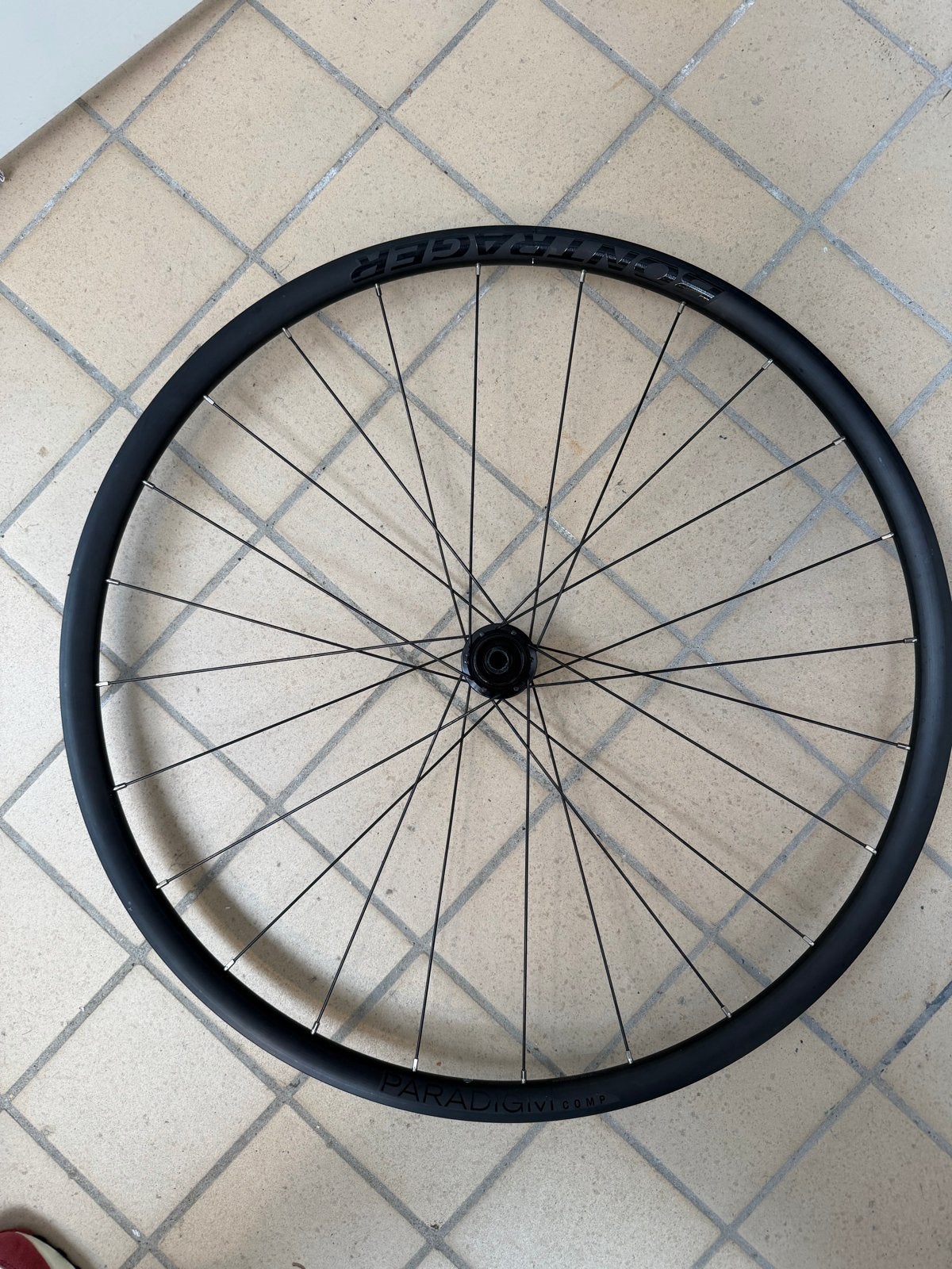 Bontrager Paradigm Comp 25 Wielen met buitenband, Fietsen en Brommers, Fietsonderdelen, Wiel, Ophalen of Verzenden, Zo goed als nieuw