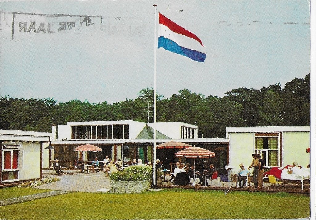 Q494 gelopen ansichtkaart f d roosevelthuis doorn uit 1976, Ophalen of Verzenden, 1960 tot 1980, Gelopen, Utrecht