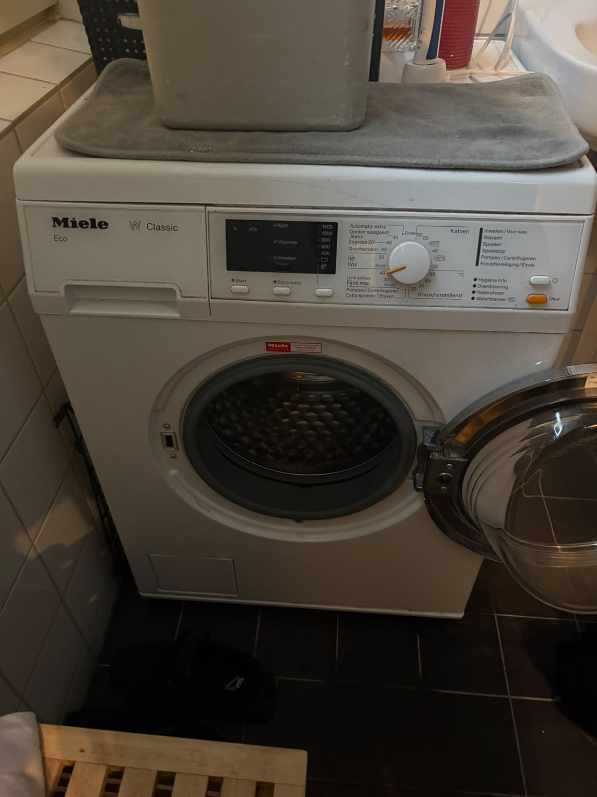 Miele wasmachine te koop, Witgoed en Apparatuur, Ophalen of Verzenden, Zo goed als nieuw, Kort programma, 85 tot 90 cm