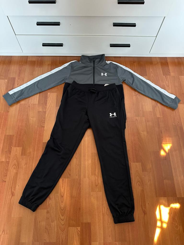 Under armour trainingspak kids, Ophalen of Verzenden, Zo goed als nieuw, Jongen, Setje