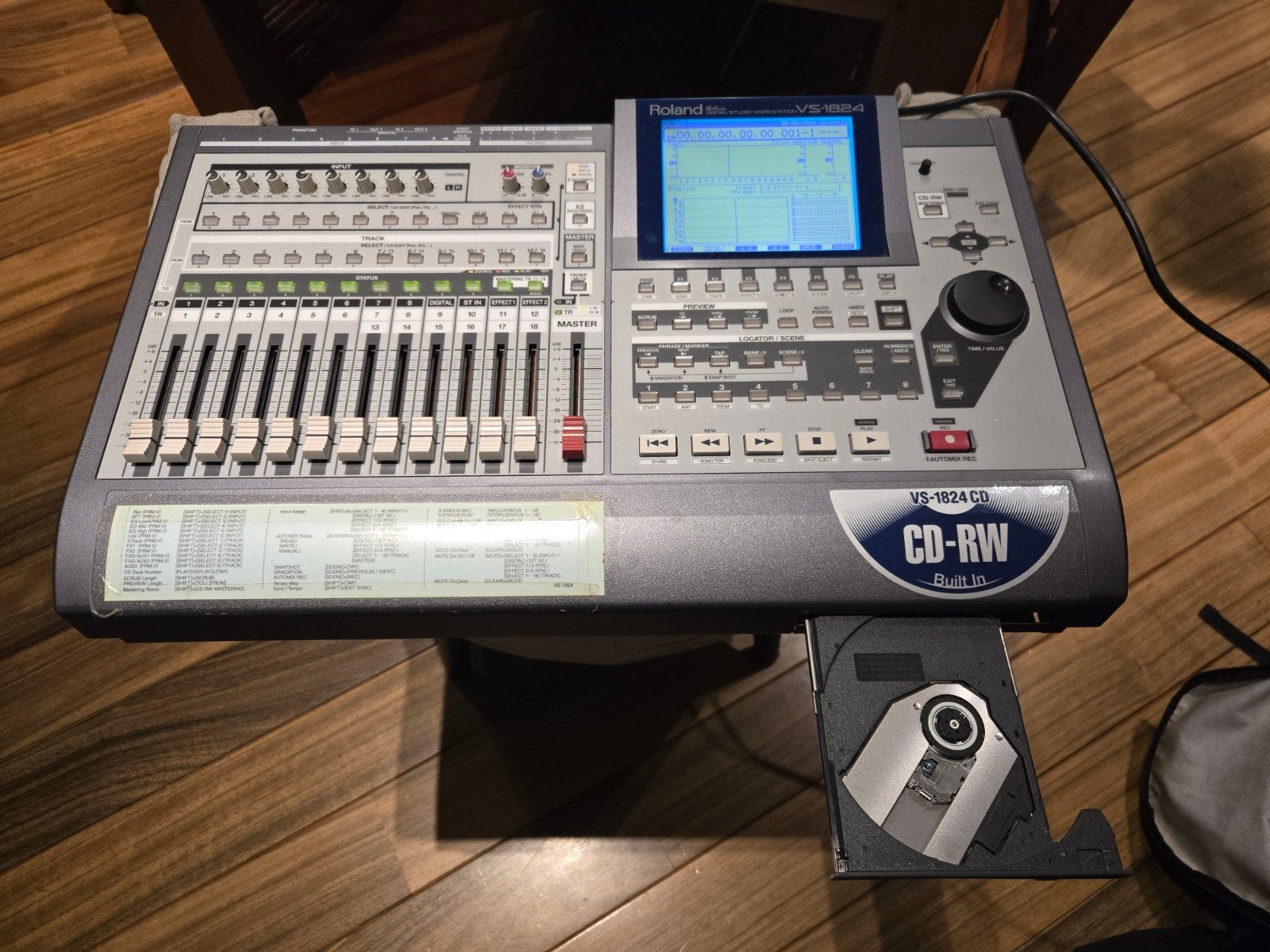 Aangeboden: Roland VS-1824 CD Digital Studio Workstation, Ophalen of Verzenden, Gebruikt, 10 tot 20 kanalen, Microfooningang