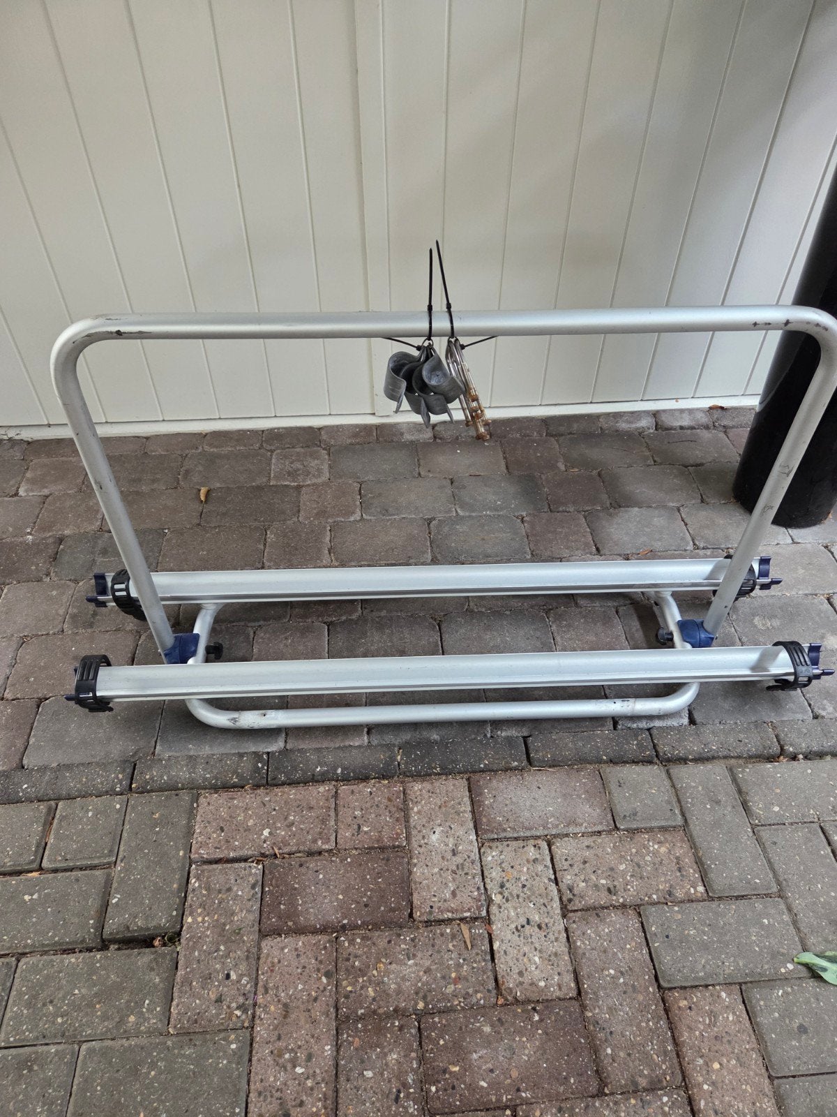 Fietsendrager voorop een caravan, Caravans en Kamperen, Ophalen, Zo goed als nieuw