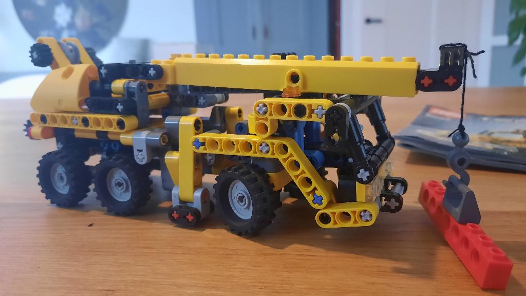 LEGO Technic Mini Mobiele Kraan- Sleepwagen 2 in 1 8067, Lego, Compleet, Ophalen of Verzenden, Zo goed als nieuw