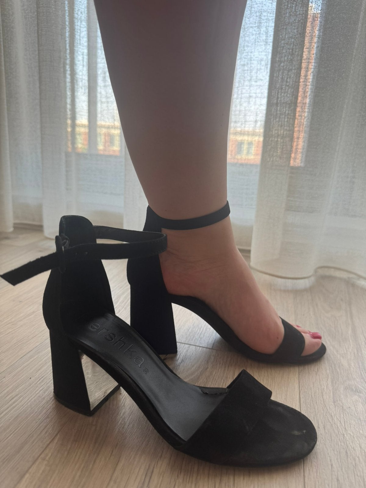 Hakken sandalen zwart bershka, Kleding | Dames, Schoenen, Verzenden, Zwart, Sandalen of Muiltjes, Gedragen