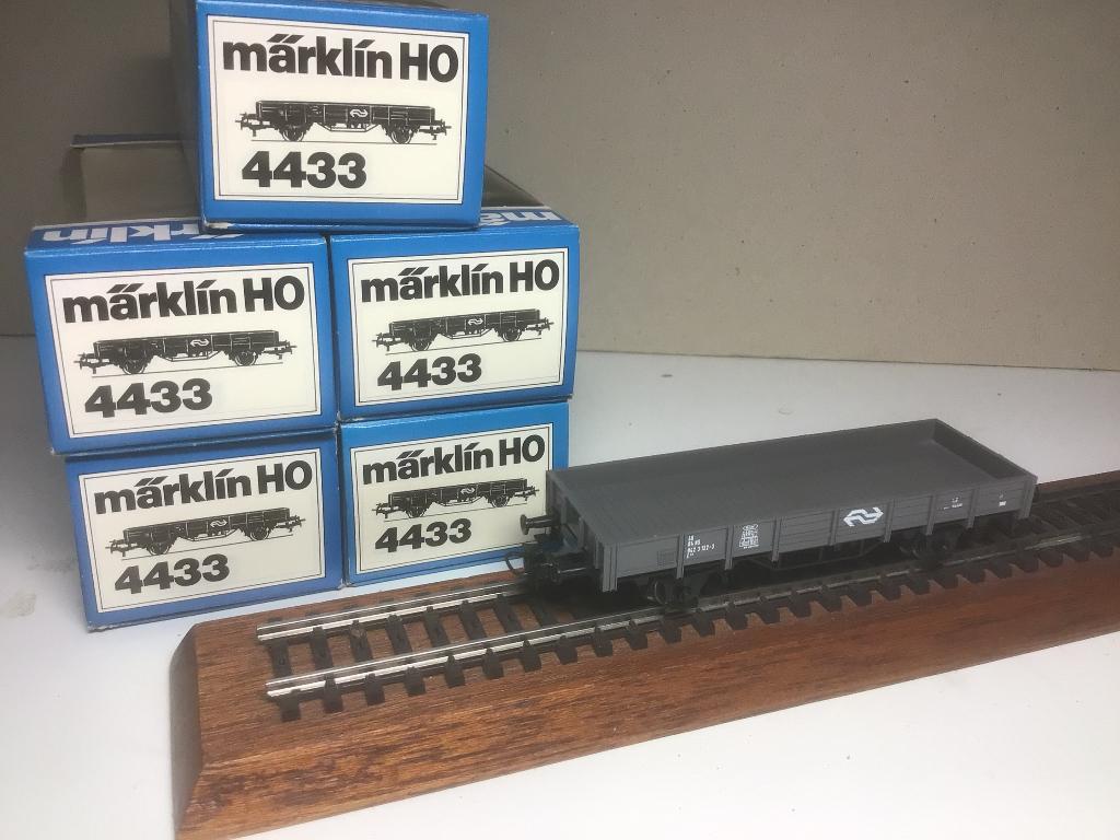 Marklin 4433 platte laagboord wagen NS Grijs 5 stuks, Wisselstroom, Wagon, Ophalen of Verzenden, Märklin