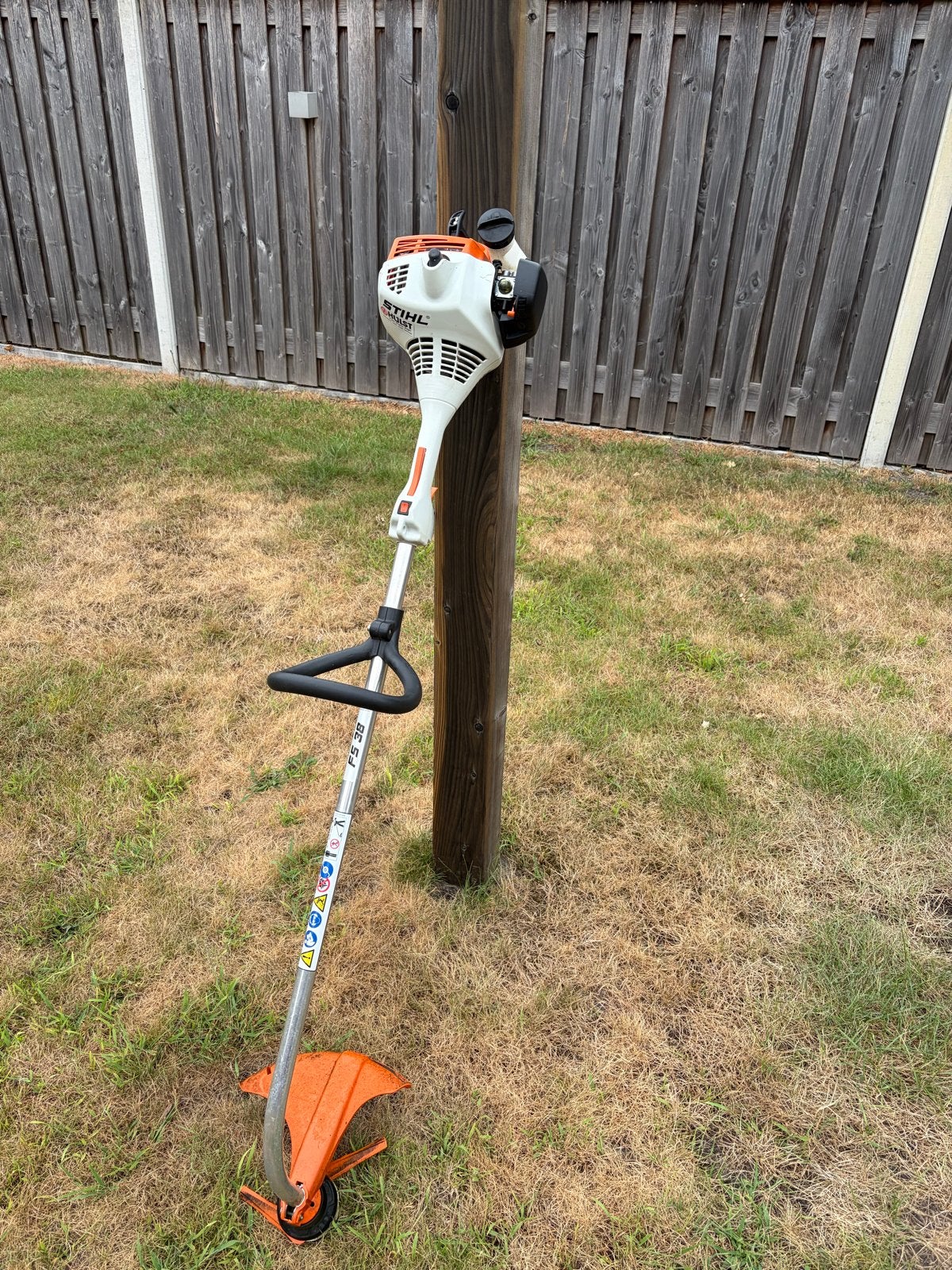 Stihl FS 38 met extra snijbladen en draadkop, Ophalen of Verzenden, Gebruikt, Benzine