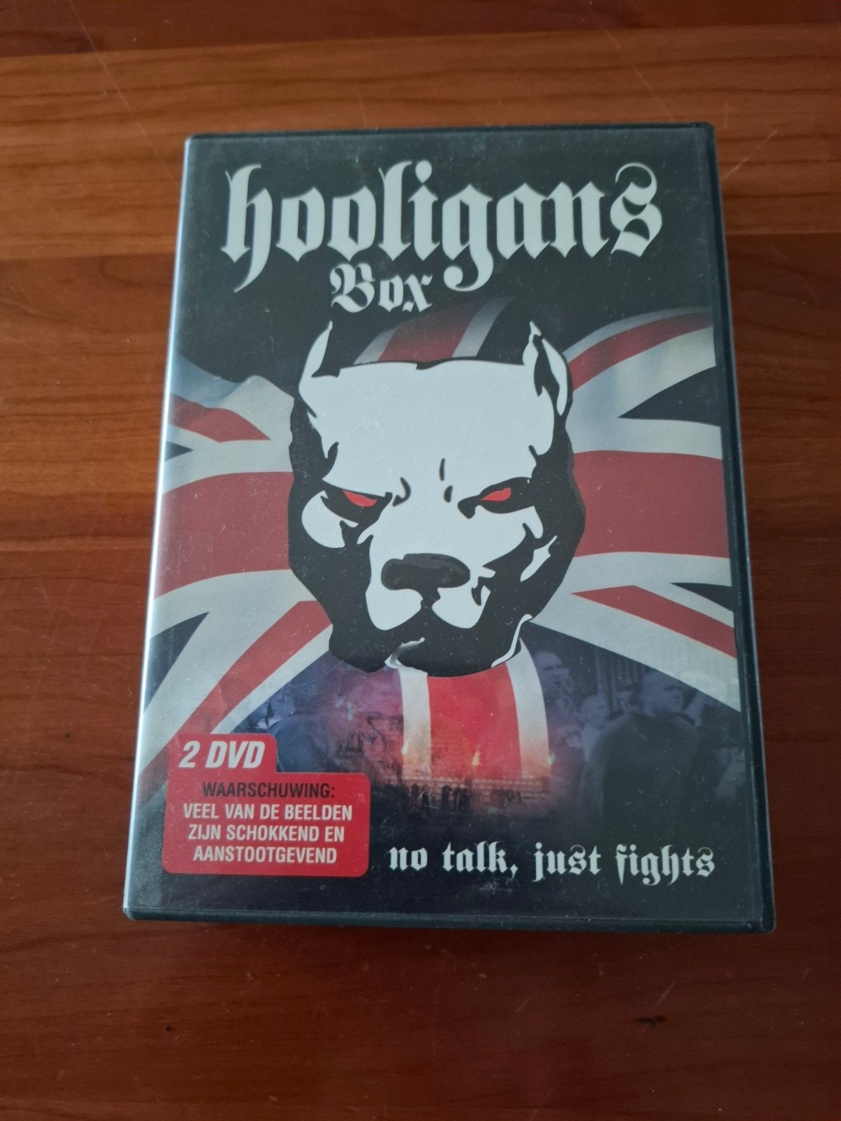 Hooligans Box - 2 DVD (Ongecensureerd), Cd's en Dvd's, Vanaf 18 jaar, Overige genres, Ophalen of Verzenden, Zo goed als nieuw