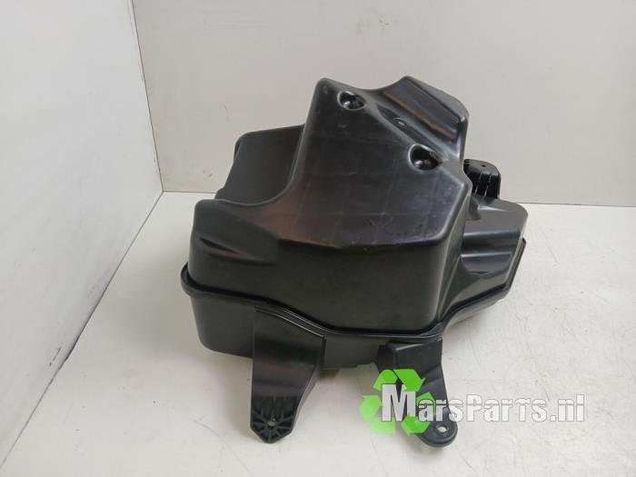 Subwoofer van een Hyundai Ioniq, Gebruikt, -, -, Ophalen of Verzenden