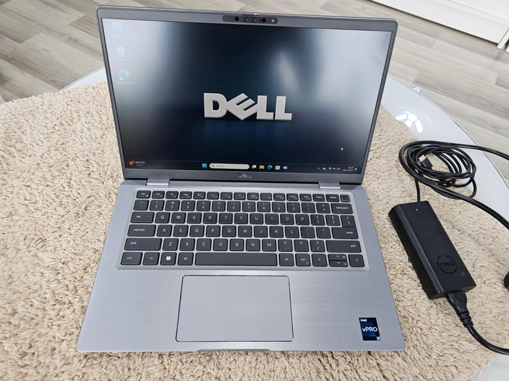 Beschrijving

Dell latitude 7430 / i5 vPRO/ 12th/ 16GB/ 512G, 14 inch, 256 GB of meer, RJ Smartphone Lelystad, 16 GB