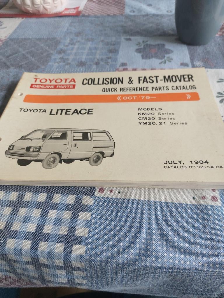 QUICK PARTS CATALOGUS TOYOTA LITEACE KM20 CM20 YM20,21, Ophalen of Verzenden