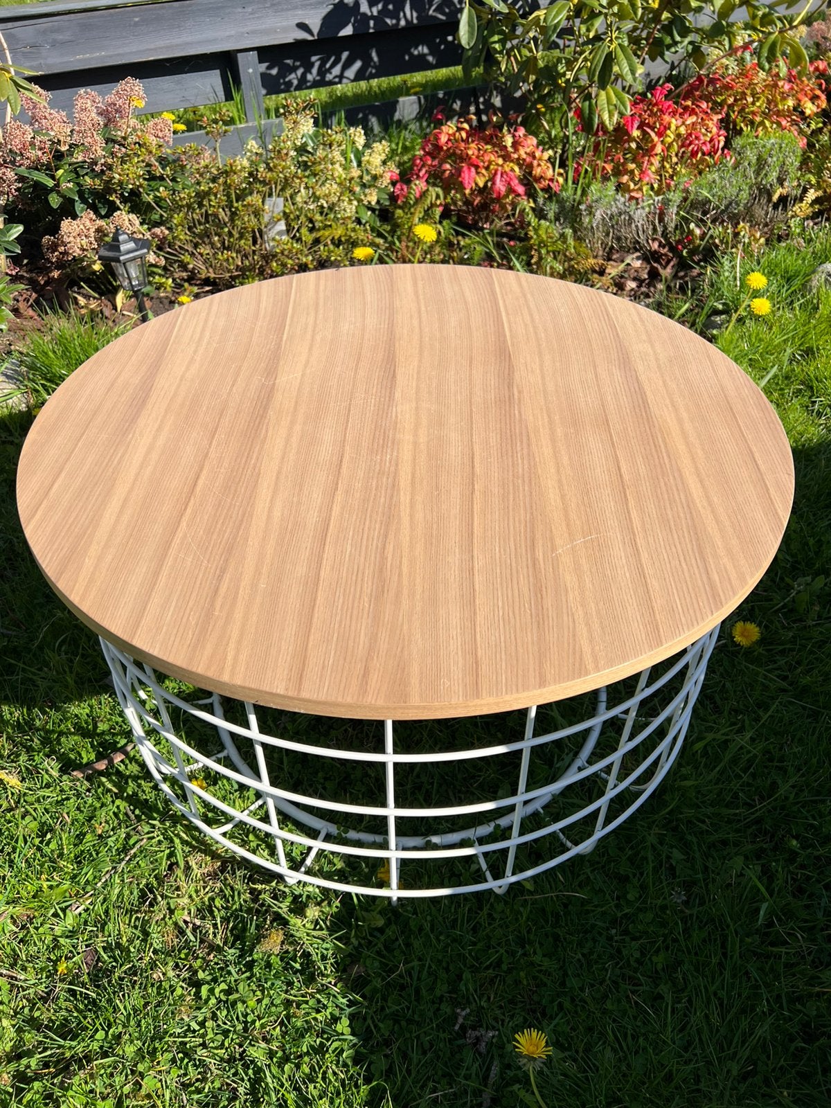 Oak houten salontafel met wit metalen frame NIEUWSTAAT, Huis en Inrichting, Ophalen of Verzenden, Zo goed als nieuw, Rechthoekig