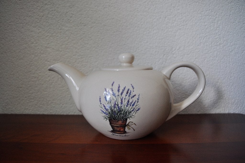 Jet Lavender Theepot Kop en Schotels OPHALEN, Ophalen