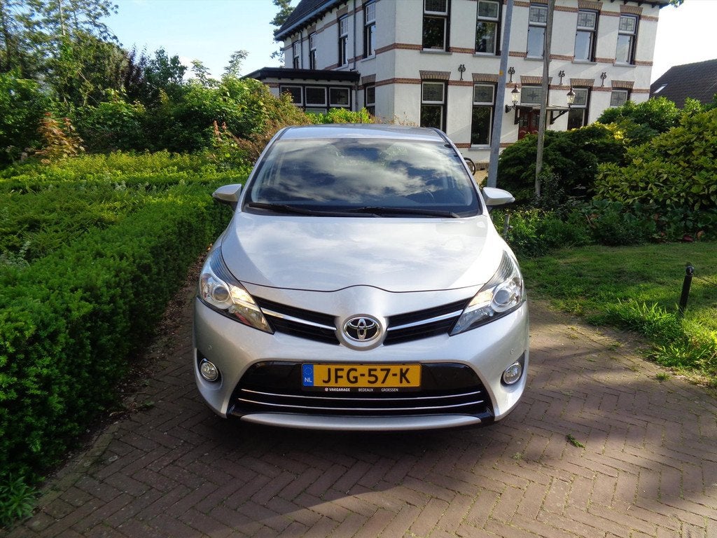 TOYOTA Verso 1.8 VVT-i 147pk Aut (5P) Business Plus bij Toyo, Auto's, Toyota, Gebruikt, Zwart, 4 cilinders, Cruise Control