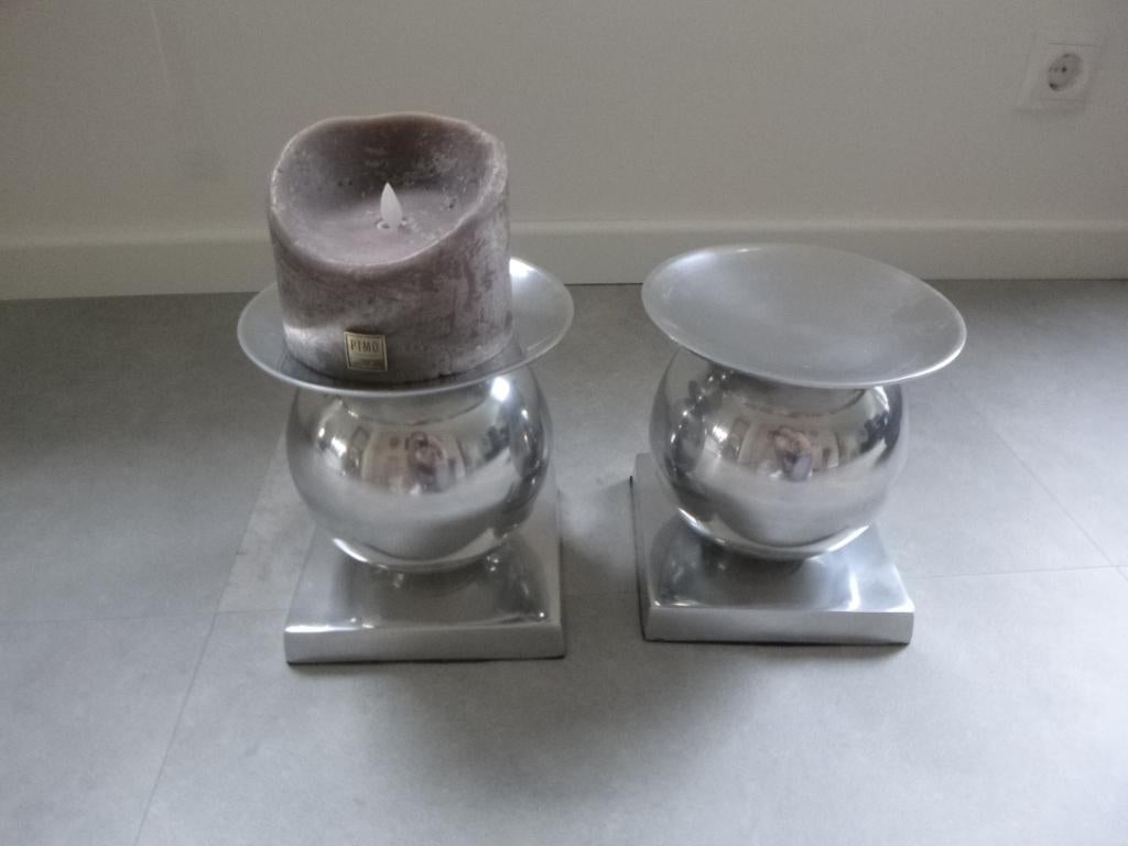 2x Bob aluminium bol tafel kandelaar, in nette staat, Huis en Inrichting, Woonaccessoires | Kandelaars en Kaarsen, Ophalen of Verzenden