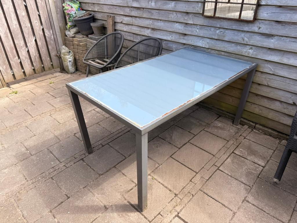 Gratis op te halen: tuintafel, Ophalen, Gebruikt, Rechthoekig, Kunststof