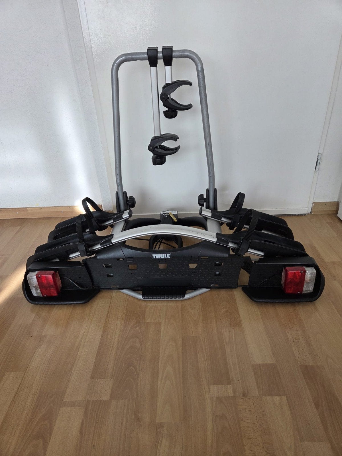 Thule EW 921 Fietsendrager Kantelbaar, Ophalen, Zo goed als nieuw, Trekhaakdrager