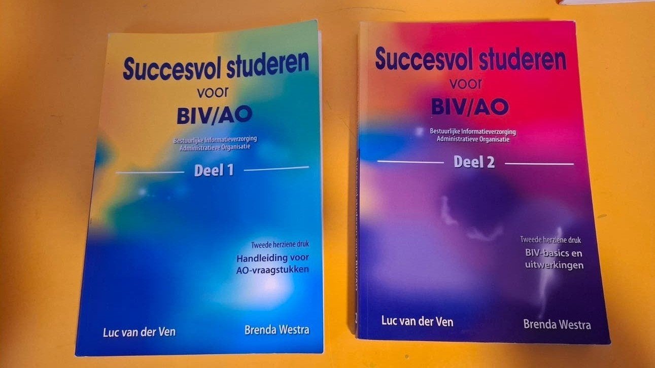 Succesvol studeren voor BIV/AO 1 en 2, Ophalen of Verzenden, Zo goed als nieuw, Management
