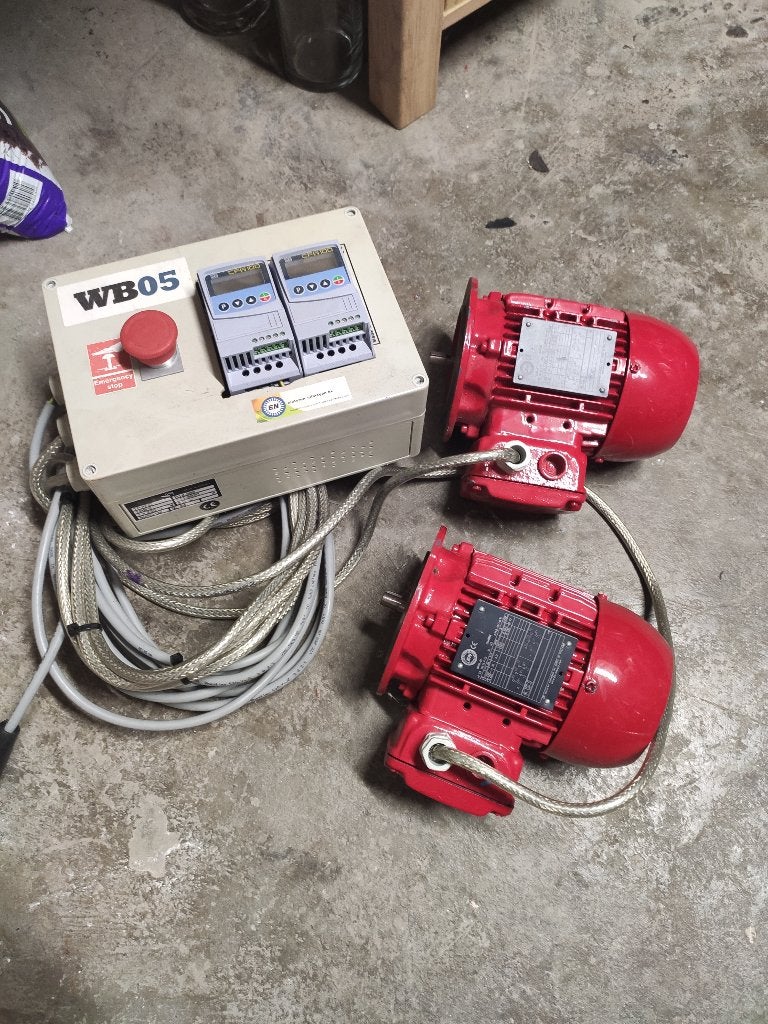 Elektromotoren en frequentieregelaars, Ophalen, Zo goed als nieuw