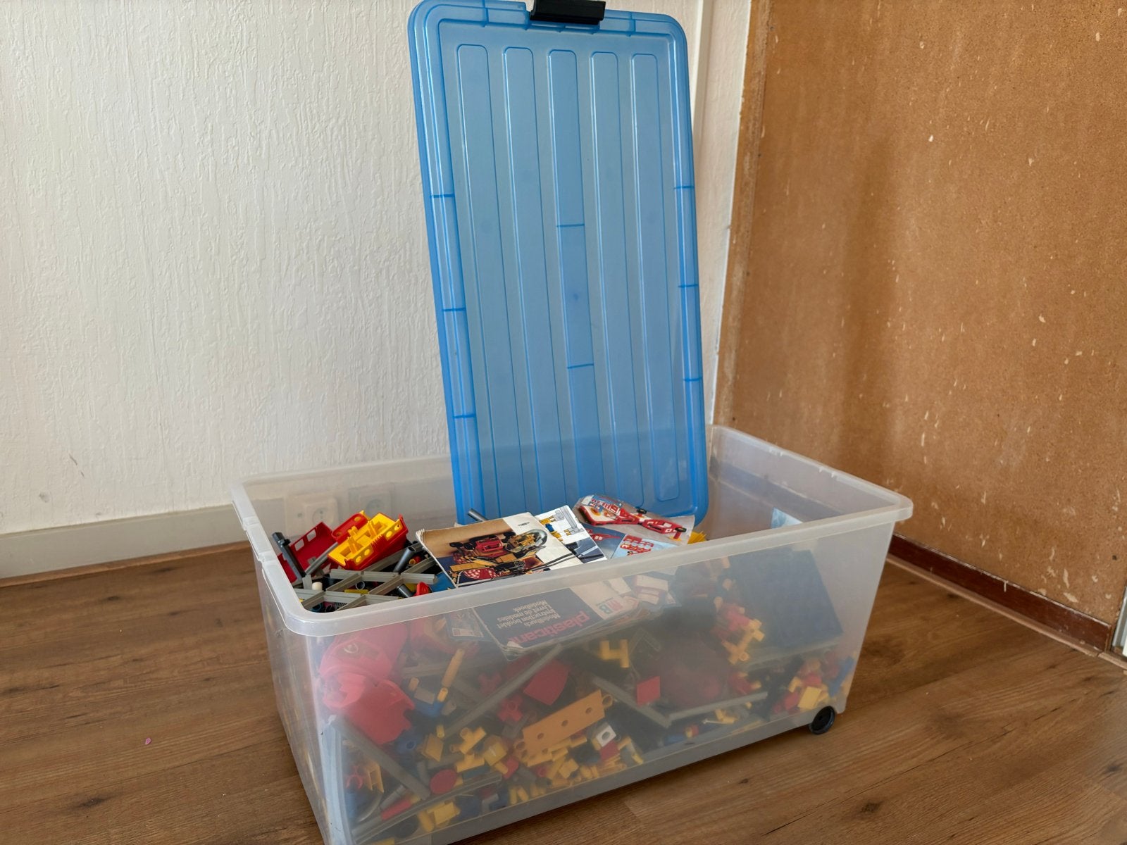Grote doos vol Plasticant bouwblokken en onderdelen, Kinderen en Baby's, Ophalen, Gebruikt, Overige merken