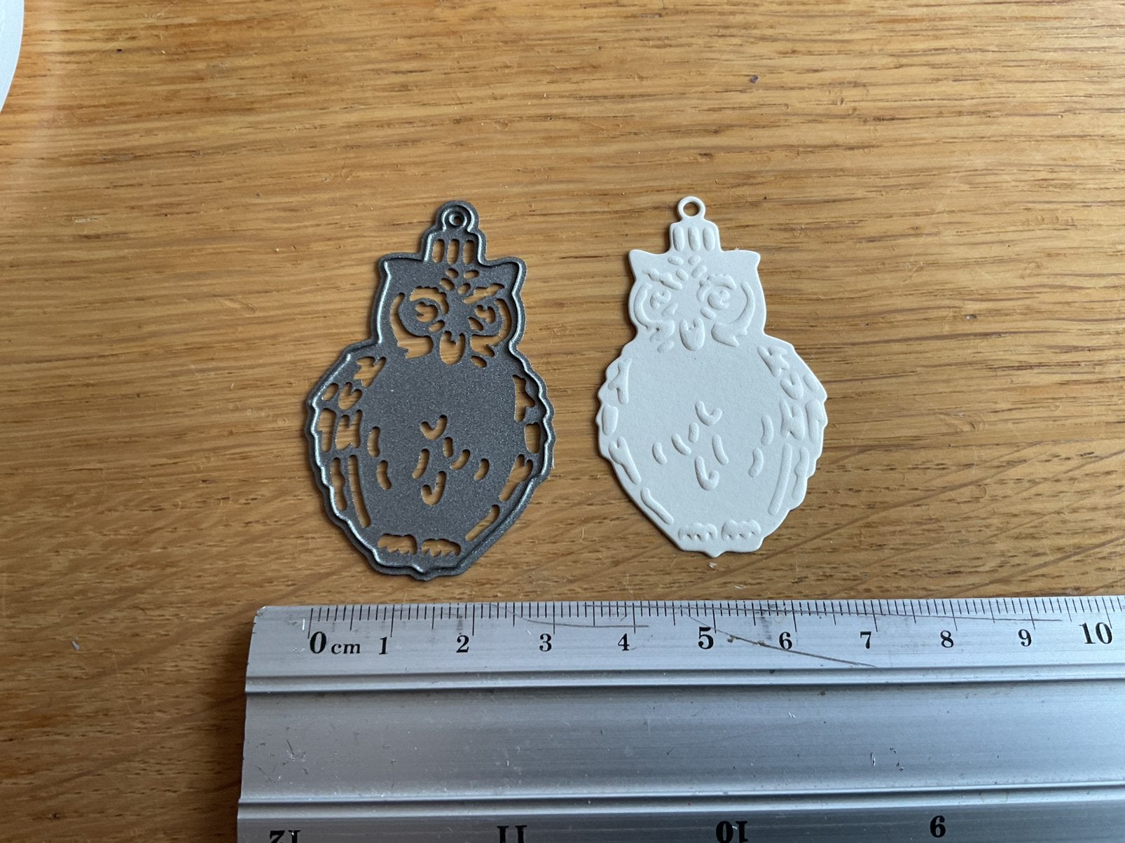 Snijmal uil kerstbal van Amy design K148, Ophalen of Verzenden, Zo goed als nieuw, Kerst, Pons of Mal