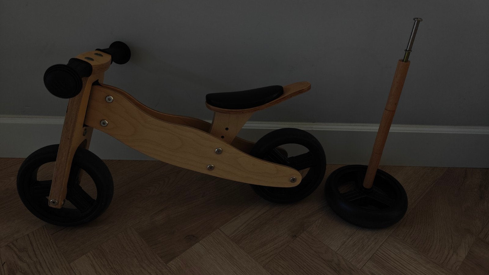 Houten driewieler/loopfiets voor kinderen tot 3 jaar, Ophalen, Gebruikt