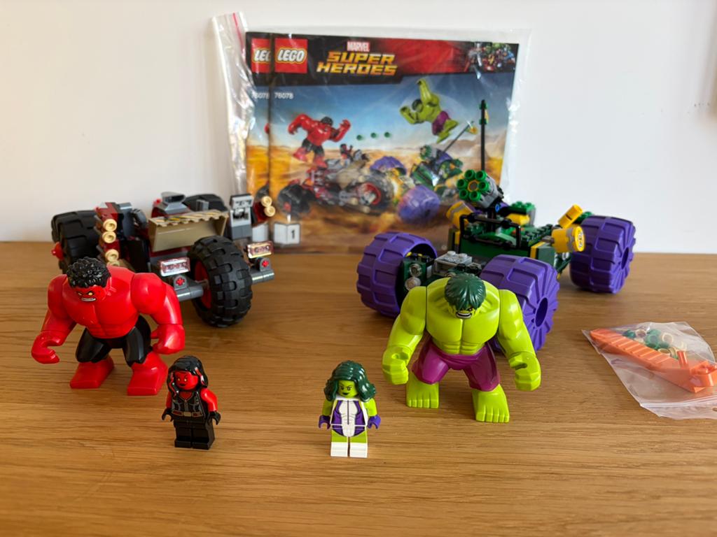 Lego set 76078 Hulk vs. Red Hulk super heroes avengers, Overige thema's, Lego, Ophalen of Verzenden, Zo goed als nieuw