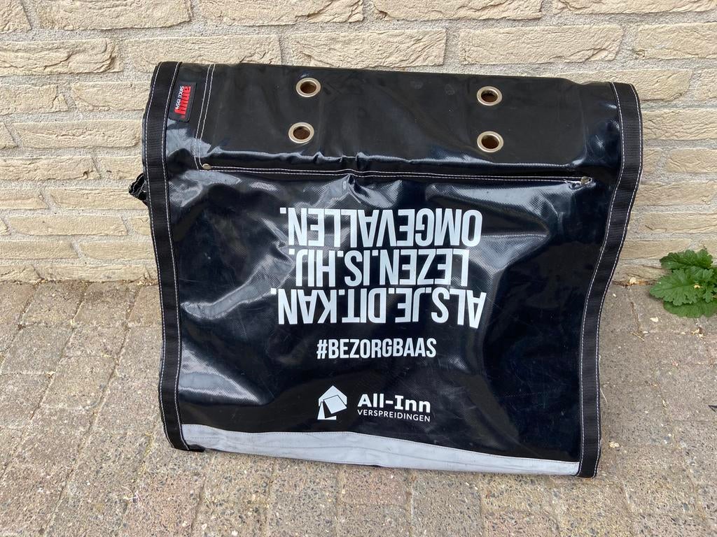 Fietstas krantentas, Ophalen, Zo goed als nieuw