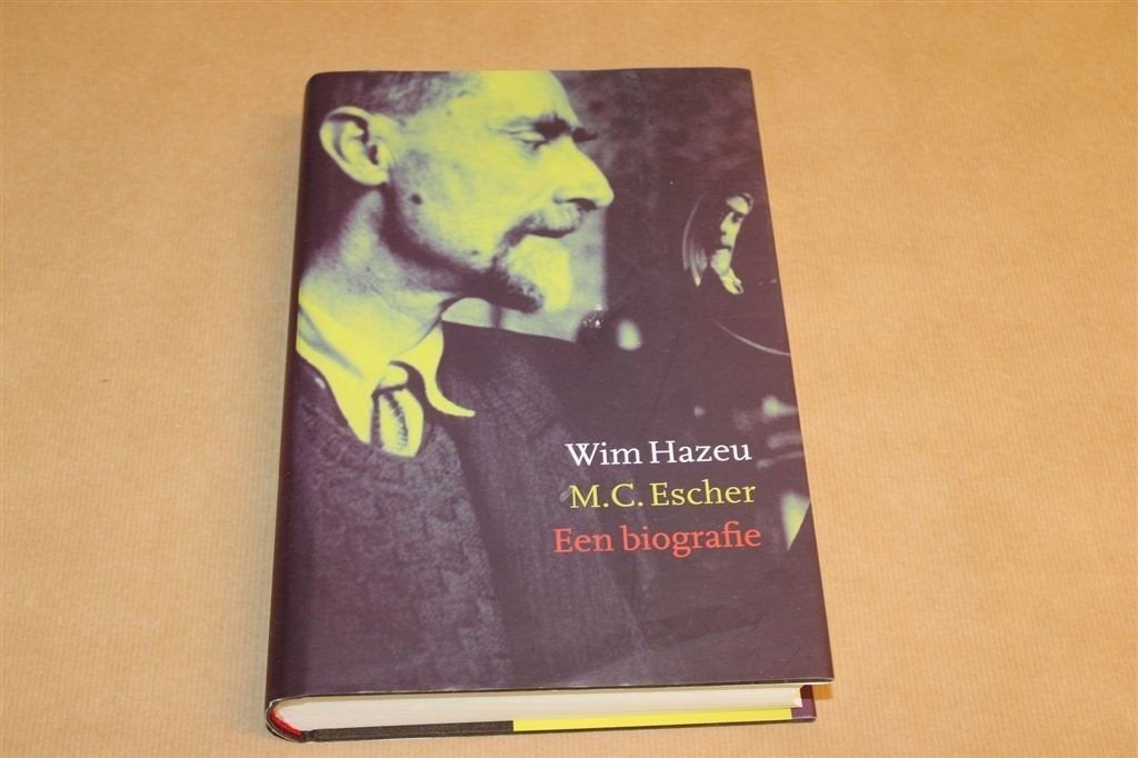 M.C. Escher — Dik Boek, Biografie 1898-1972, Hazeu, Ophalen of Verzenden, Zo goed als nieuw