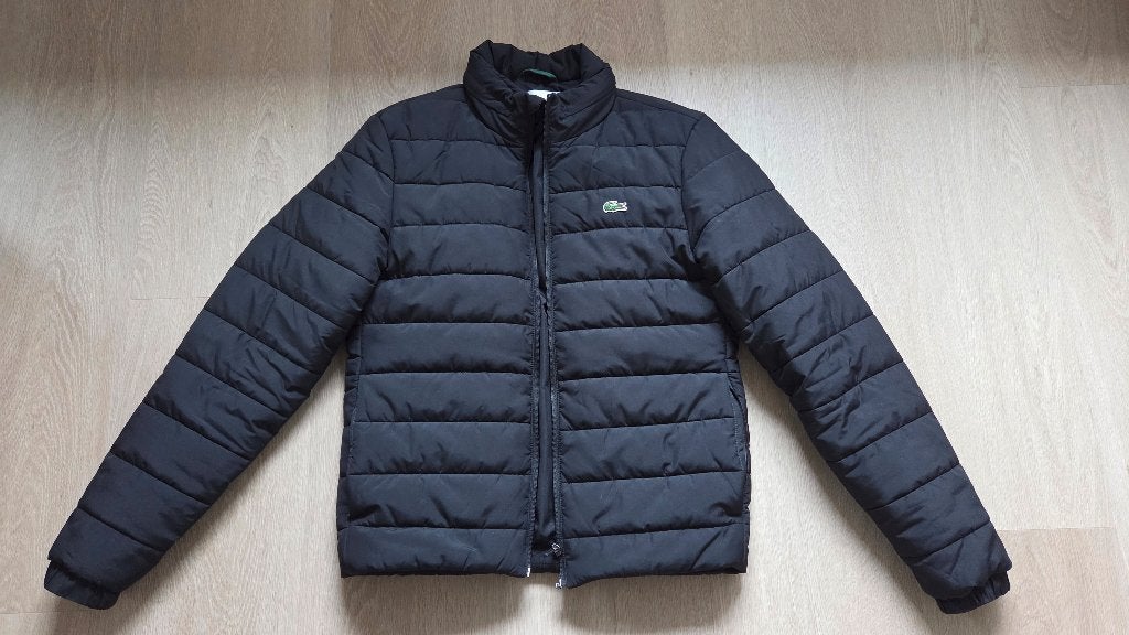 Lacoste Zwarte Heren Jas | Maat 44 - XS | Als nieuw !, Kleding | Heren, Jassen | Winter, Ophalen of Verzenden, Zo goed als nieuw