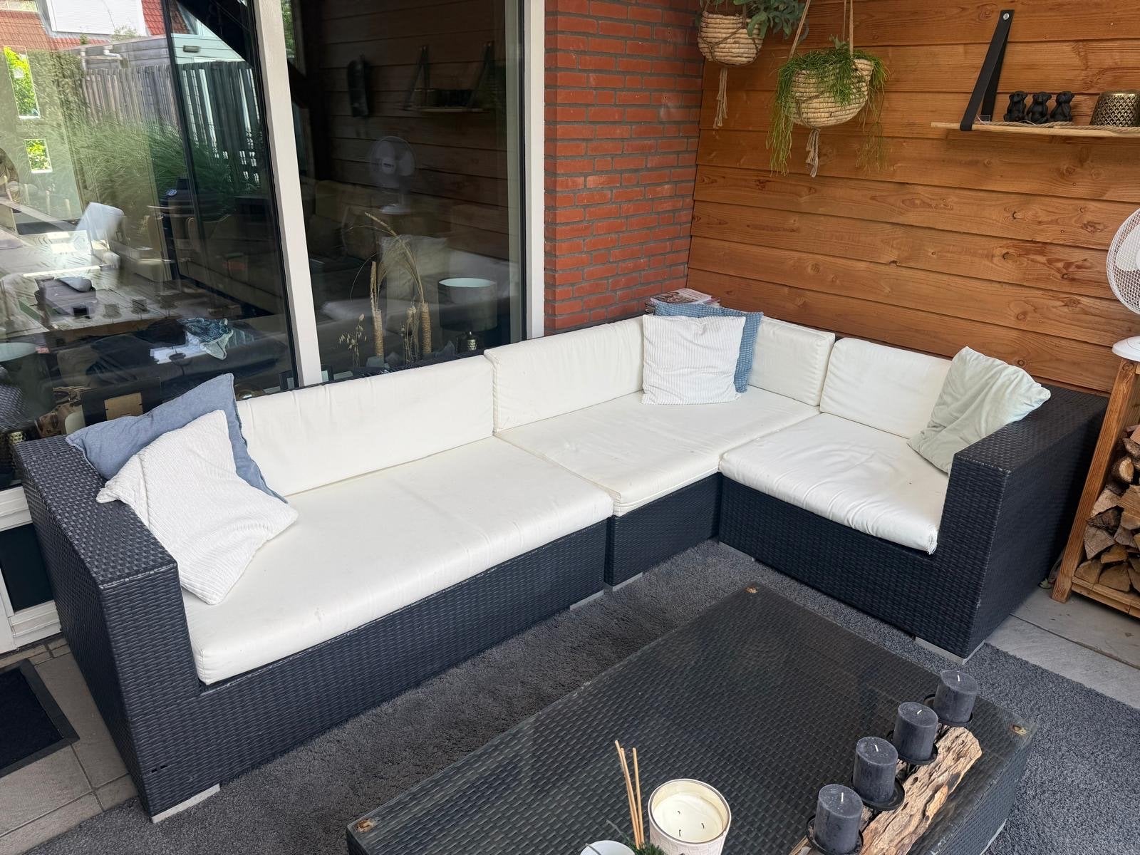 Loungeset met witte kussens, Gebruikt, Meer dan 8 zitplaatsen, Ophalen of Verzenden, Loungeset