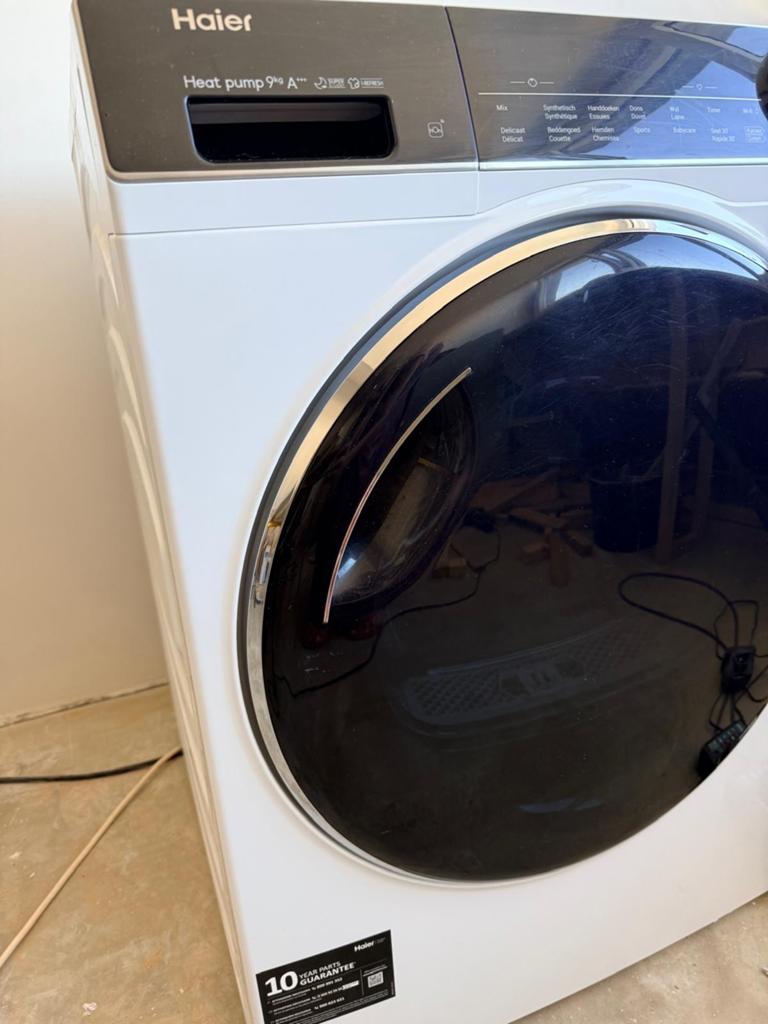 Haier Warmtepompdroger 9kg A+++, Ophalen, 8 tot 10 kg, Zo goed als nieuw, 85 tot 90 cm