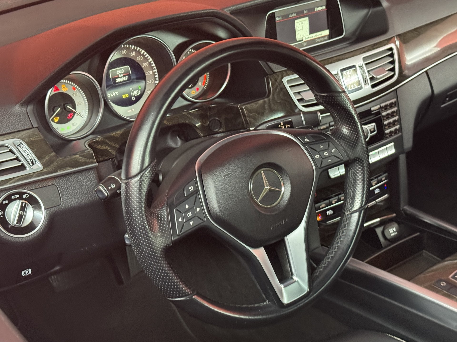 Mercedes-Benz E-Klasse 200 Ambition Avantgarde | Clima | Pan, Auto's, Automaat, Achterwielaandrijving, Gebruikt, 4 cilinders