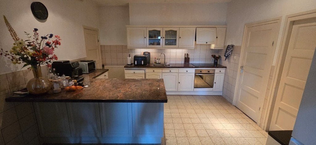 Ruime, degelijke keuken in goede staat, Huis en Inrichting, Keuken | Complete keukens, Ophalen, Gebruikt, Overige kleuren, Graniet of Steen
