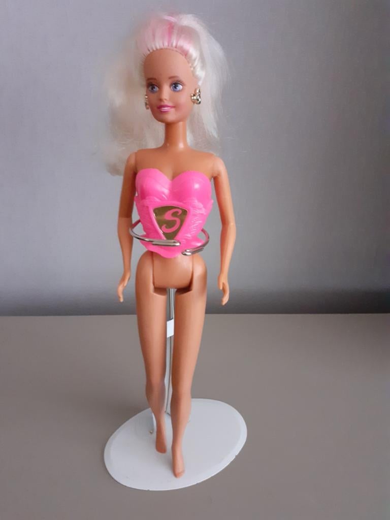 Hasbro Super Cindy, Verzamelen, Poppen, Ophalen of Verzenden, Zo goed als nieuw, Pop
