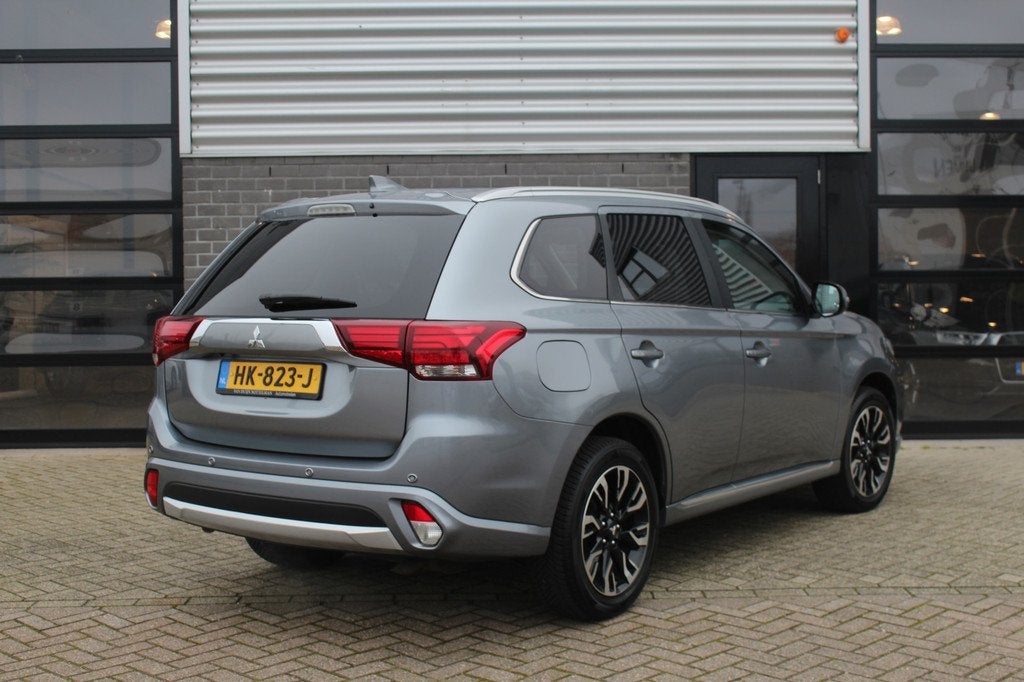 Mitsubishi Outlander 2.0 PHEV Executive Edition / Camera / K, Auto's, Mitsubishi, Automaat, 1998 cc, 135 pk, Met garantie (alle)