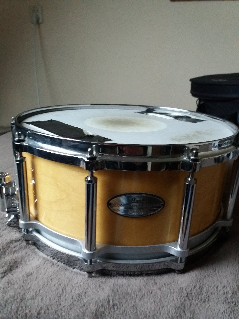 Te Koop Snaredrum Pearl Freefloating Maple 6,5x14 inch