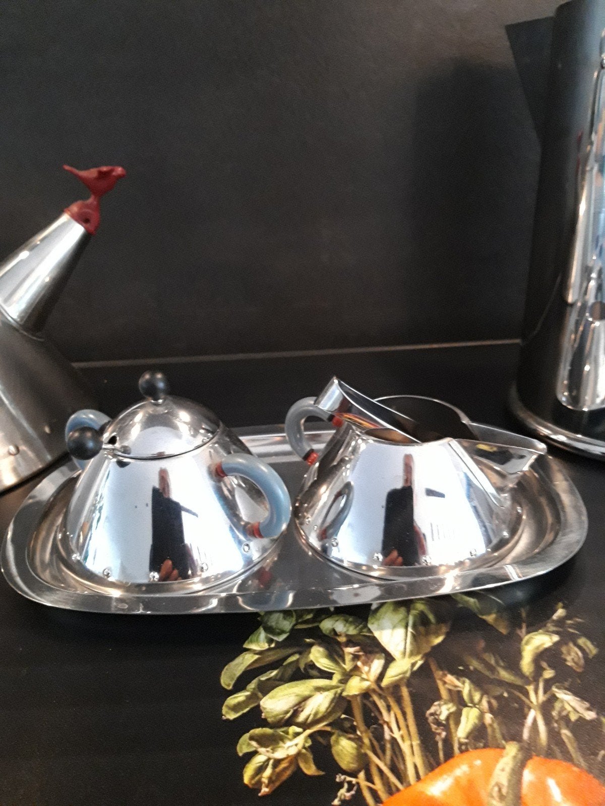 Fluitketel,melk&suikerkannetjes, Ophalen