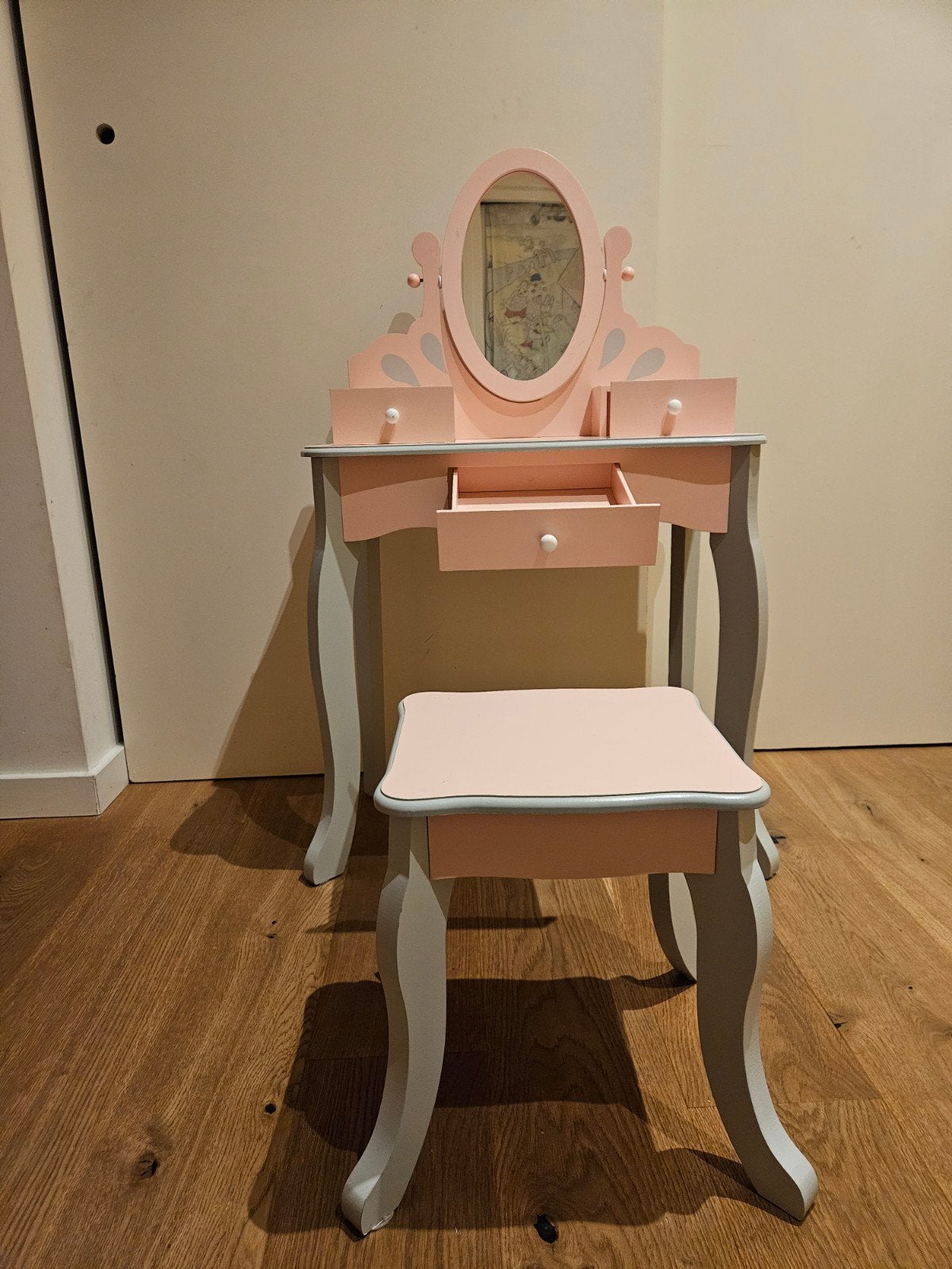 Roze kinder kaptafel met krukje en spiegel, Ophalen, Gebruikt, Tafel(s) en Stoel(en)