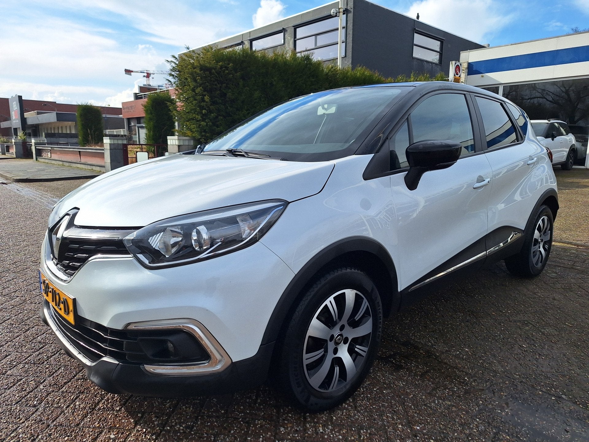 Renault Captur 0.9 TCe Zen TREKHAAK (bj 2018), Auto's, Voorwielaandrijving, Stof, Gebruikt, Euro 6