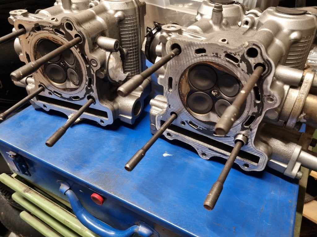SV 650 Gen 2 Cillinderkoppen 2002+, Ophalen of Verzenden, Gebruikt
