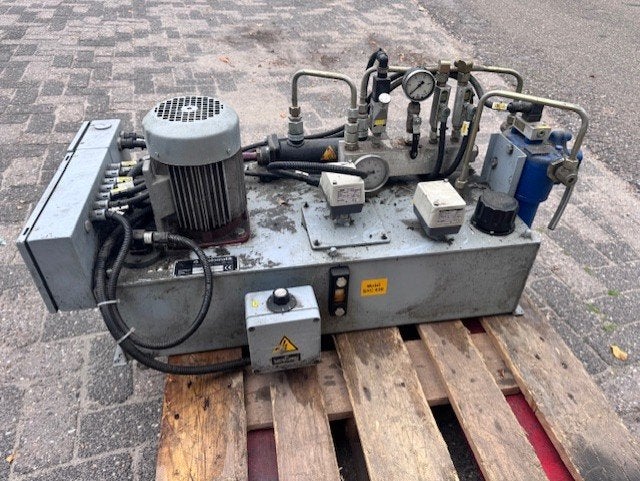 Hydrauliek unit 0.76kw grijs, Niet ingevuld, Zo goed als nieuw, Niet ingevuld, Niet ingevuld
