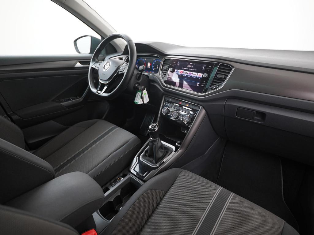 Volkswagen T-Roc 1.0 TSI Style | Panoramadak | Active Info D, Voorwielaandrijving, 12 maanden, Stof, Gebruikt