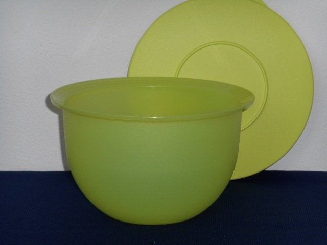 Tupperware Trendy Kom 1,3 L. Lime, Ophalen of Verzenden, Nieuw, Bak of Kom, Met deksel