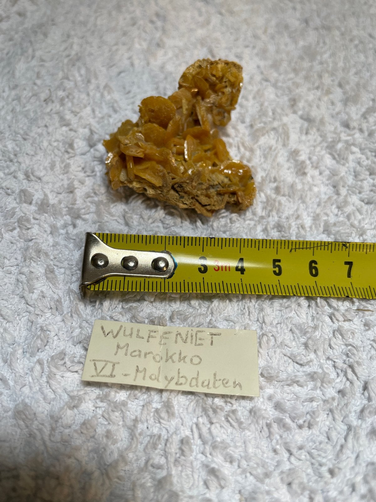 Wulfeniet Mineraal uit Marokko - VI-Molybdaten, Verzamelen, Ophalen of Verzenden, Mineraal