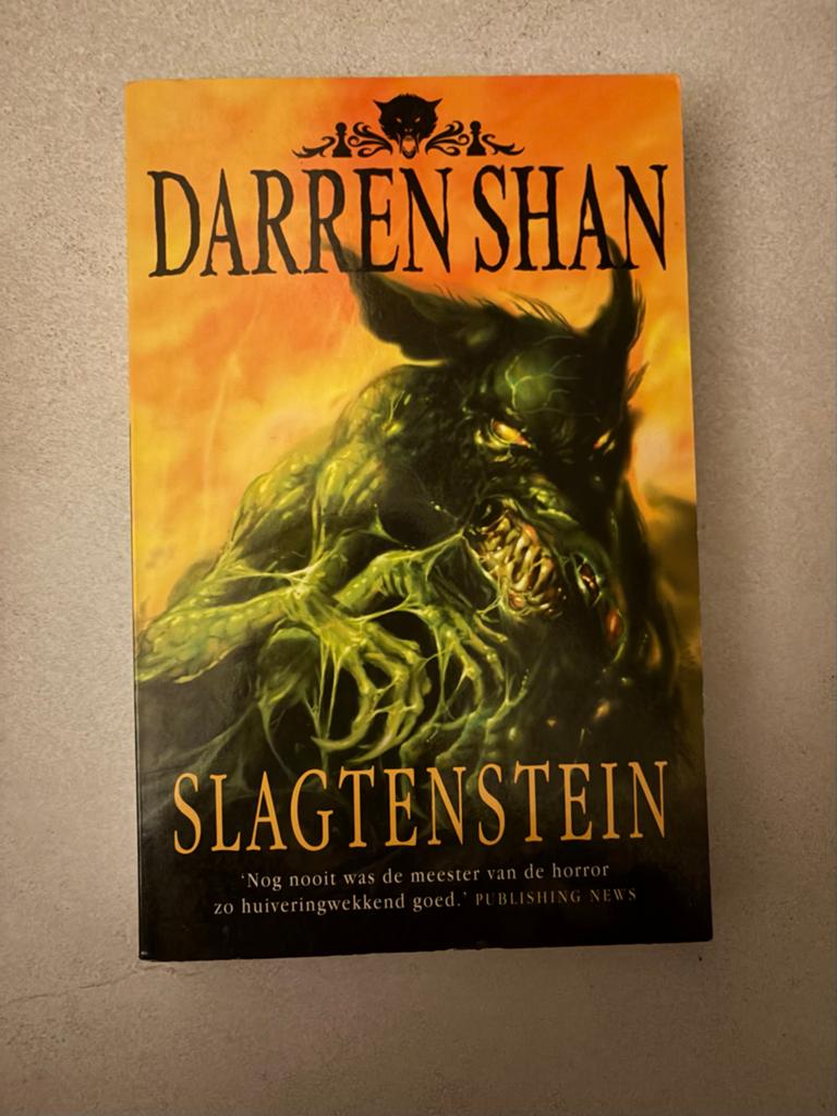Darren Shan - Slagtenstein (Horrorboek), Ophalen of Verzenden, Gelezen, Nederland