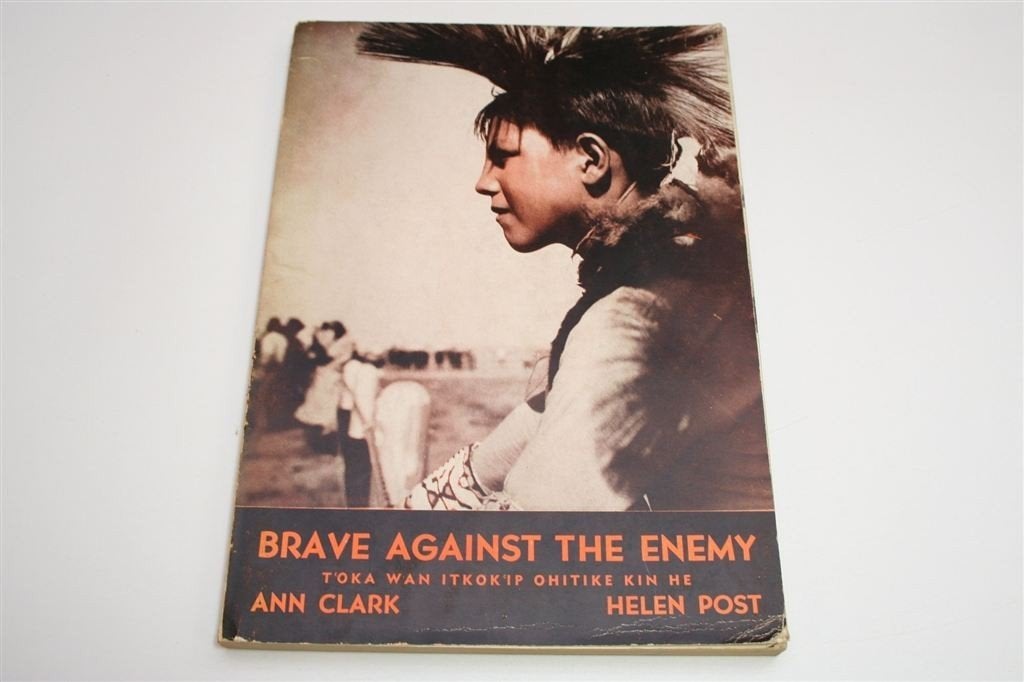Zeldzaam Sioux Indianen Boek [1944] —Tweetalig Engels-Dakota, Ophalen of Verzenden, Gelezen