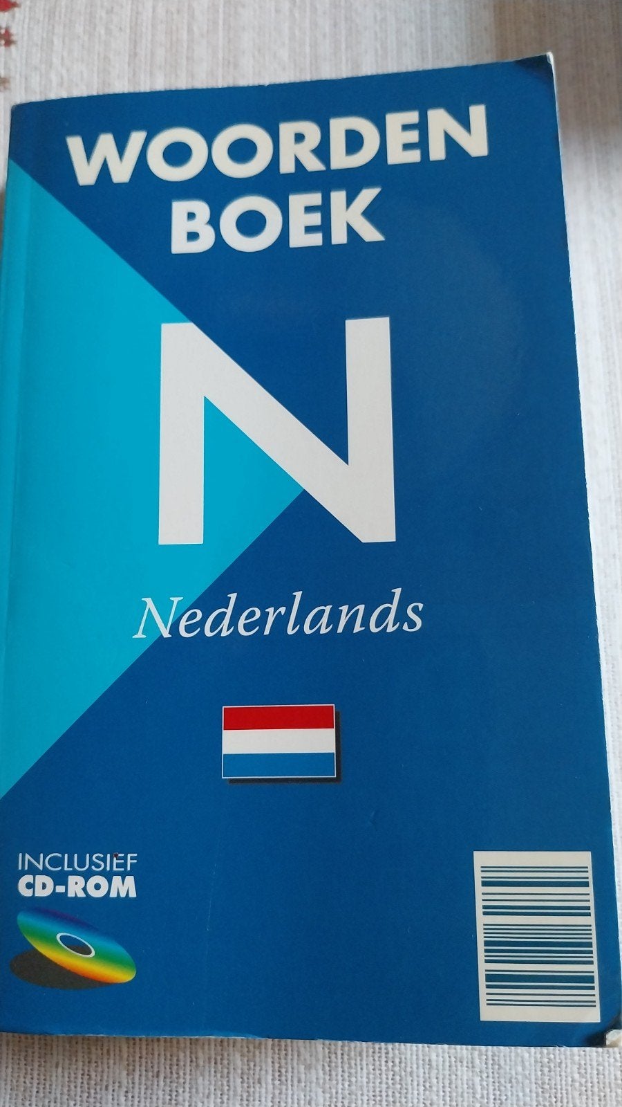 Woordenboek Nederlands inclusief CD-ROM, Boeken, Woordenboeken, Zo goed als nieuw, Nederlands, Overige uitgevers, Ophalen of Verzenden