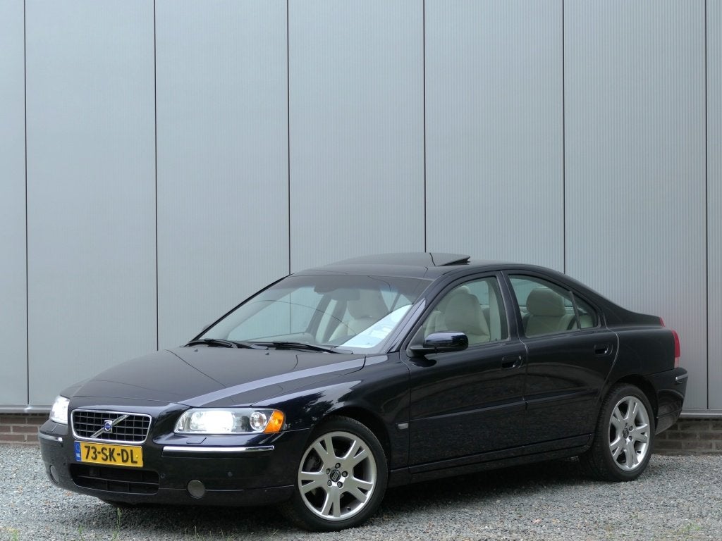 Volvo S60 2.4 AUT Summum Mobility Line / Schuifdak / Trekhaa, Auto's, Automaat, Gebruikt, Beige, Blauw