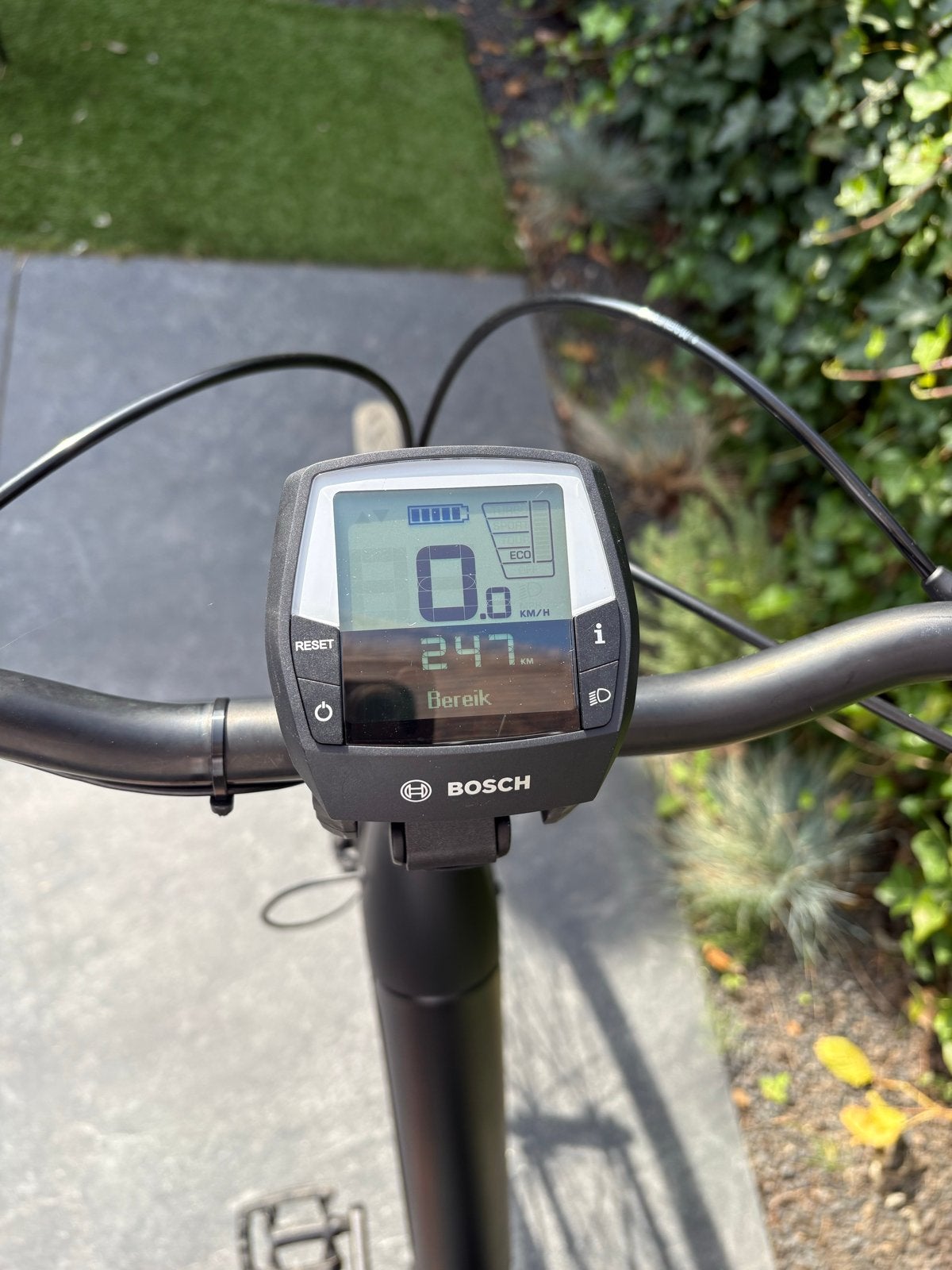 Foto 4 van Nieuwstaat! Gazelle Grenoble C8 HMB E-bike platin accu 500wh