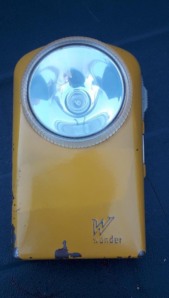 vintage zaklamp (fa. Wonder - France), Verzamelen, Retro, Overige typen, Ophalen of Verzenden